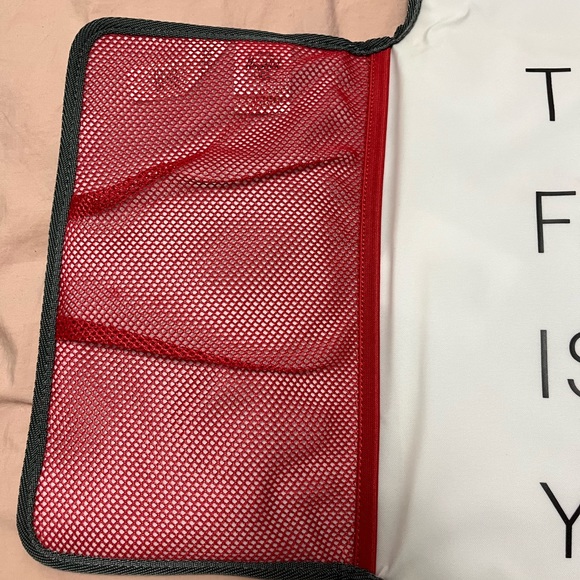 Sprout Change Mat Herschel Supply Co. Grey - Picture 8 of 12